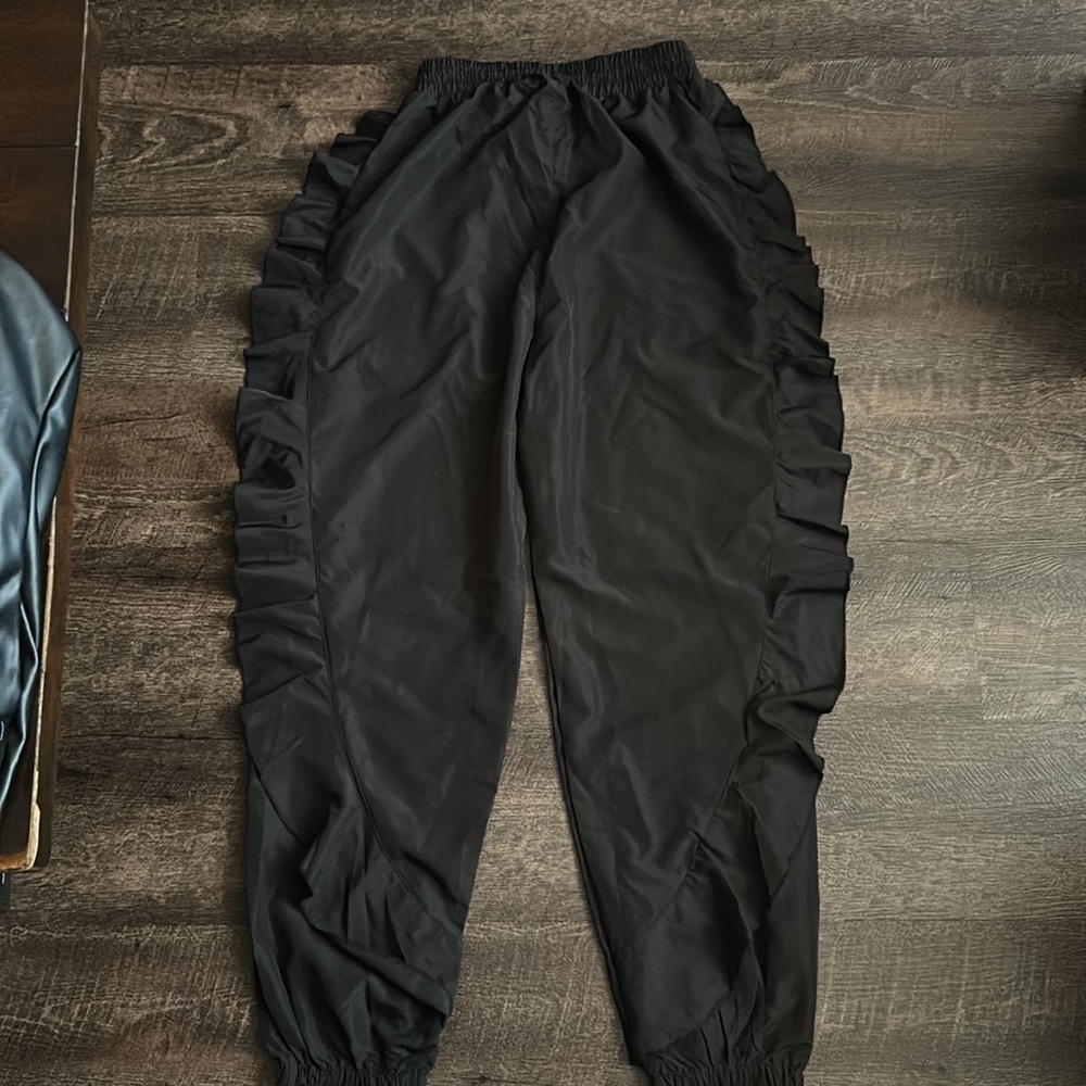 Fashion Nova Ruffle Splash Pants - Picture 2 of 2